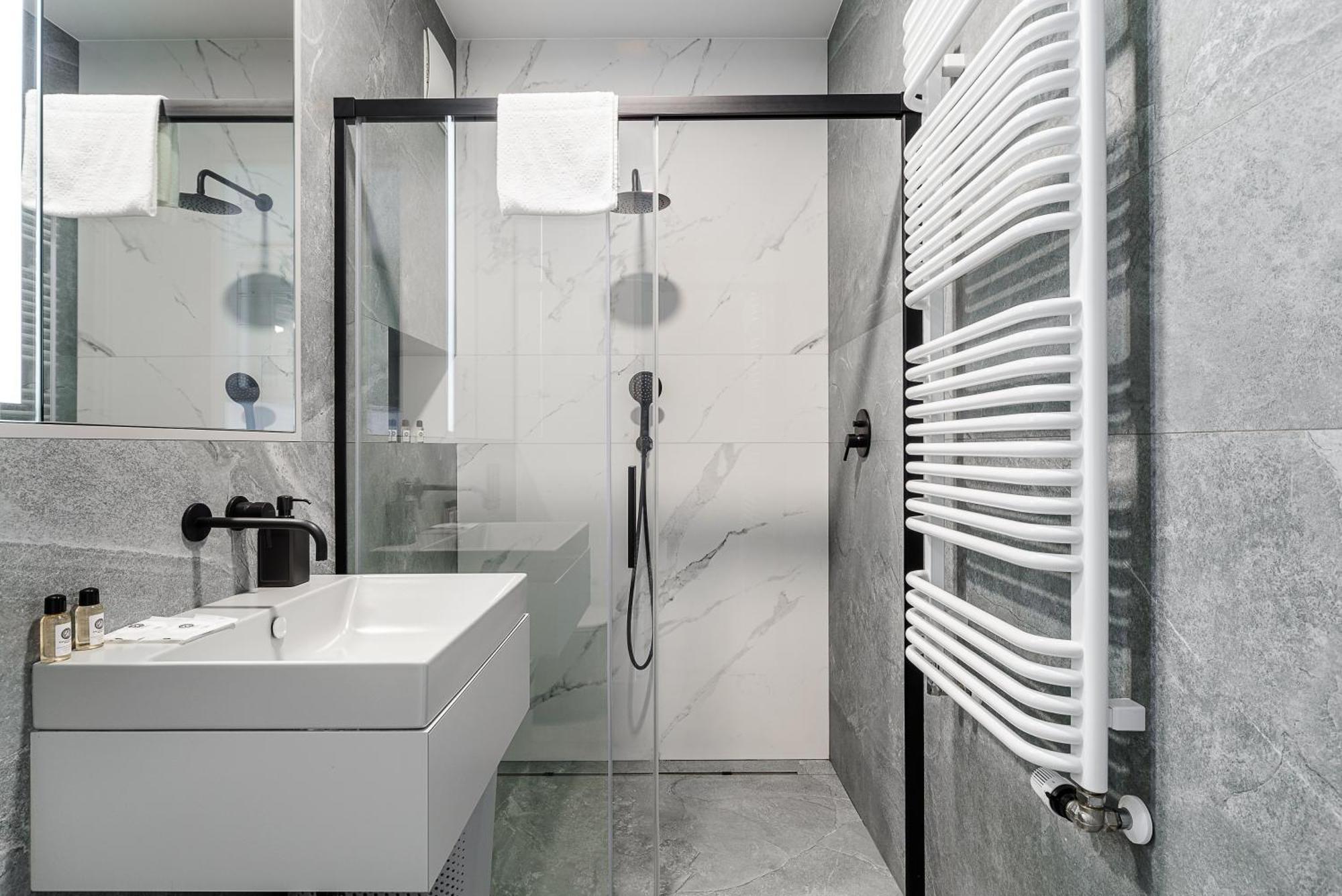 Premium With Free Parking & Balcony Mennica Apartamento
